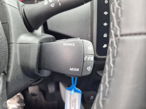 Dacia Duster 1.0 TCe Bi-Fuel Prestige, Trekhaak, Dealer onderhouden!