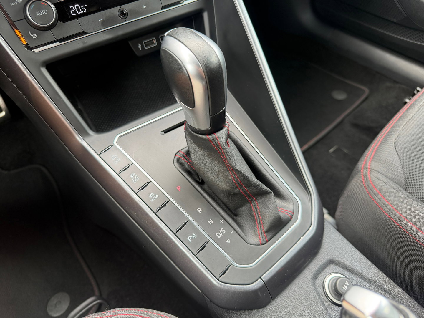 Volkswagen Polo 2.0 TSI GTI DSG ACC|Carplay|Matrix|200PK
