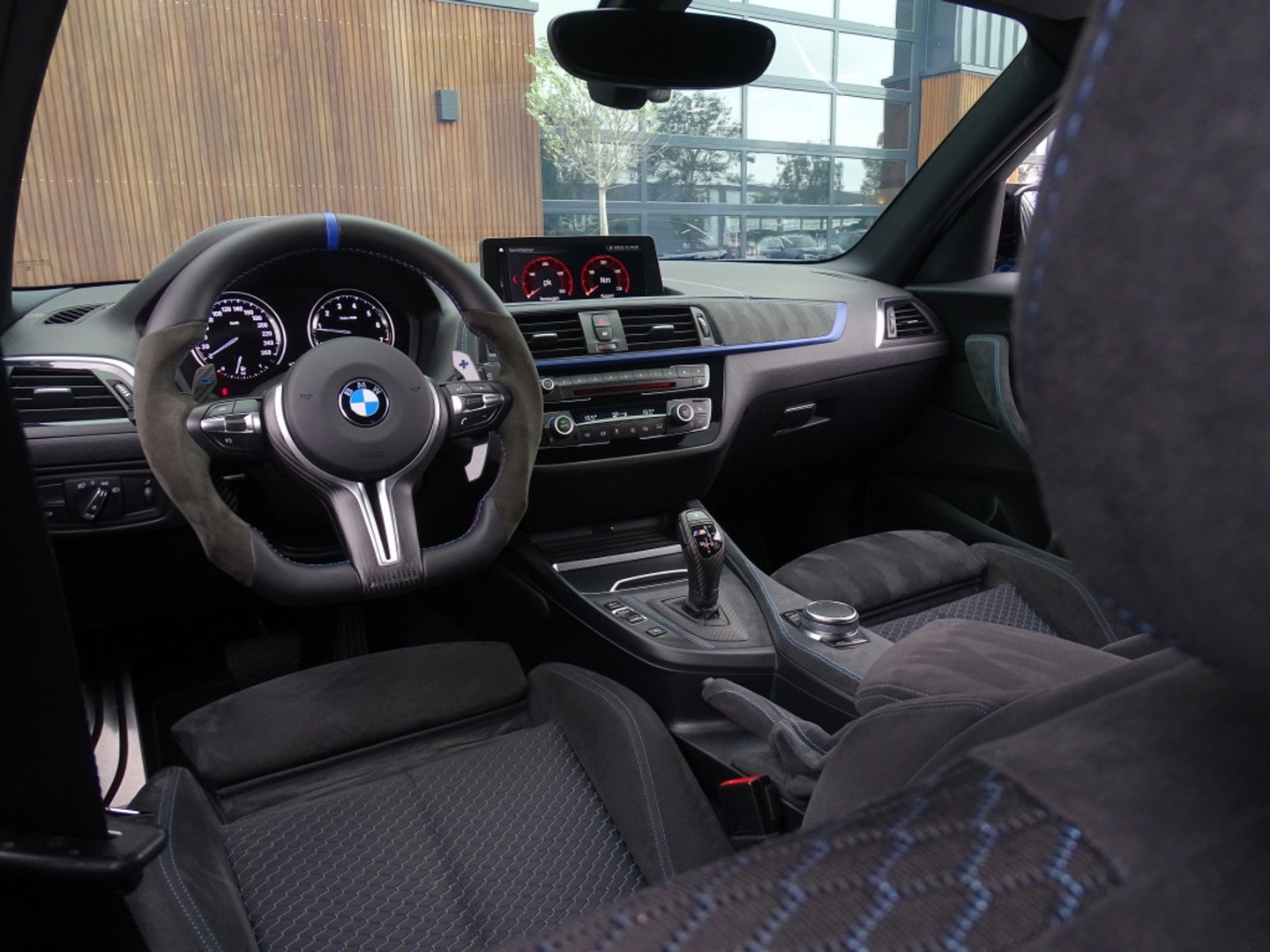 BMW 1-serie M140i 560PK / Brembo / Zaero Edit. / Stage 2 / Bilstein / LED