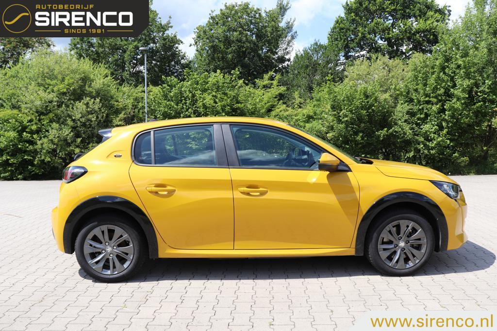 Peugeot e-208