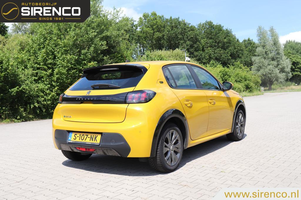 Peugeot e-208