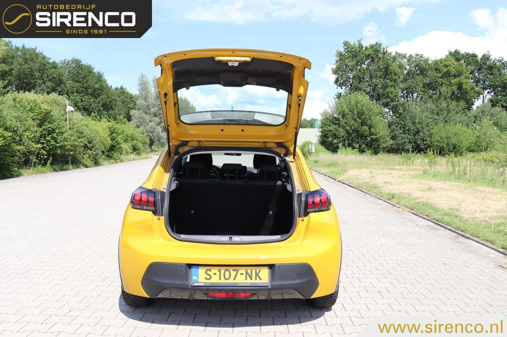 Peugeot e-208