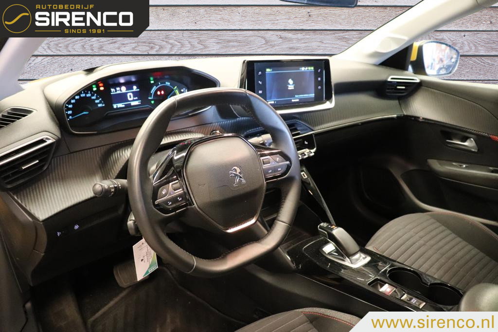 Peugeot e-208