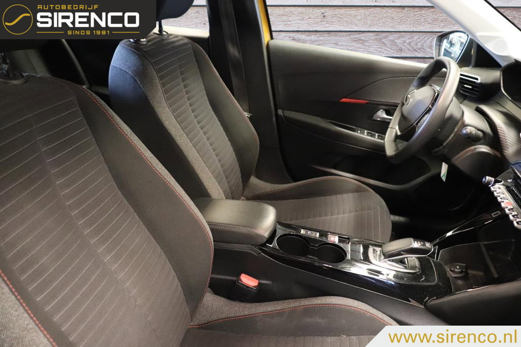 Peugeot e-208