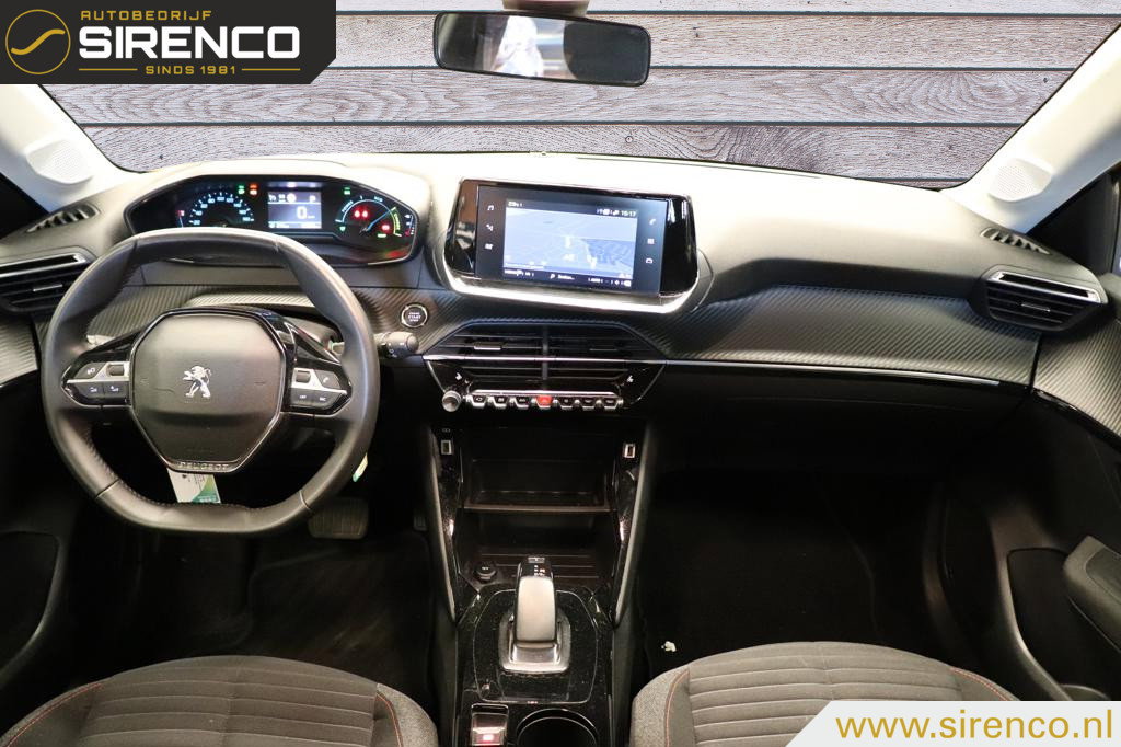 Peugeot e-208