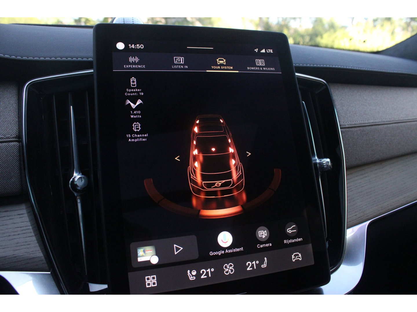 Volvo XC90 T8 Plug-in hybrid AWD Ultra Dark HEICO | Vossen Velgen | Bowers & Wilkins | Luchtvering | Panoramadak |
