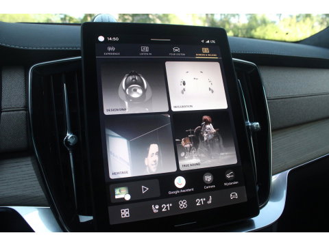 Volvo XC90 T8 Plug-in hybrid AWD Ultra Dark HEICO | Vossen Velgen | Bowers & Wilkins | Luchtvering | Panoramadak |