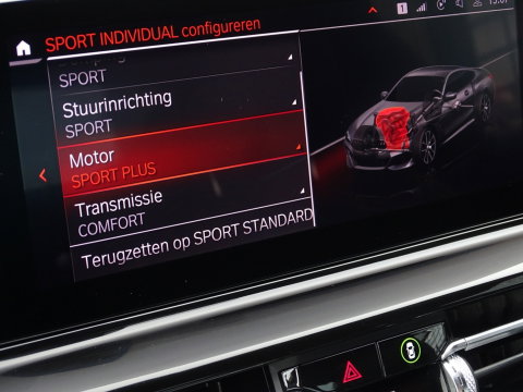BMW 8 Serie 840i 341PK M-Sport / Individual / carbon / head-up / 360°