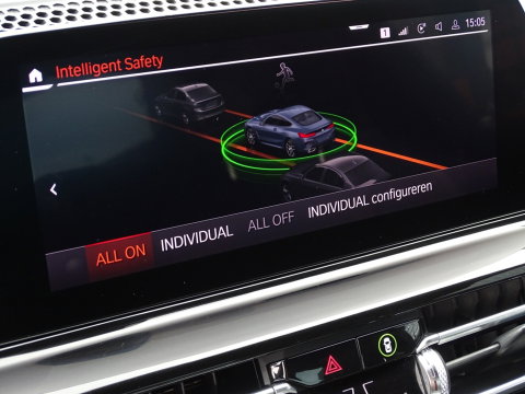 BMW 8 Serie 840i 341PK M-Sport / Individual / carbon / head-up / 360°