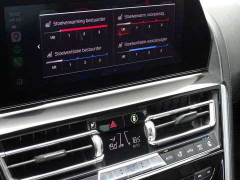 BMW 8 Serie 840i 341PK M-Sport / Individual / carbon / head-up / 360°