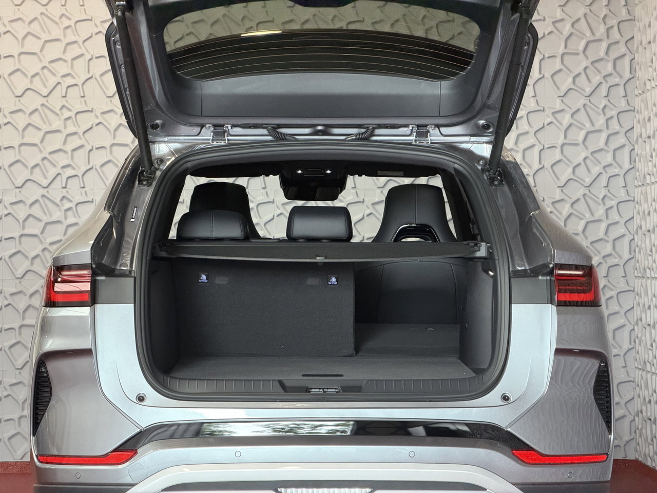 BYD SEAL U