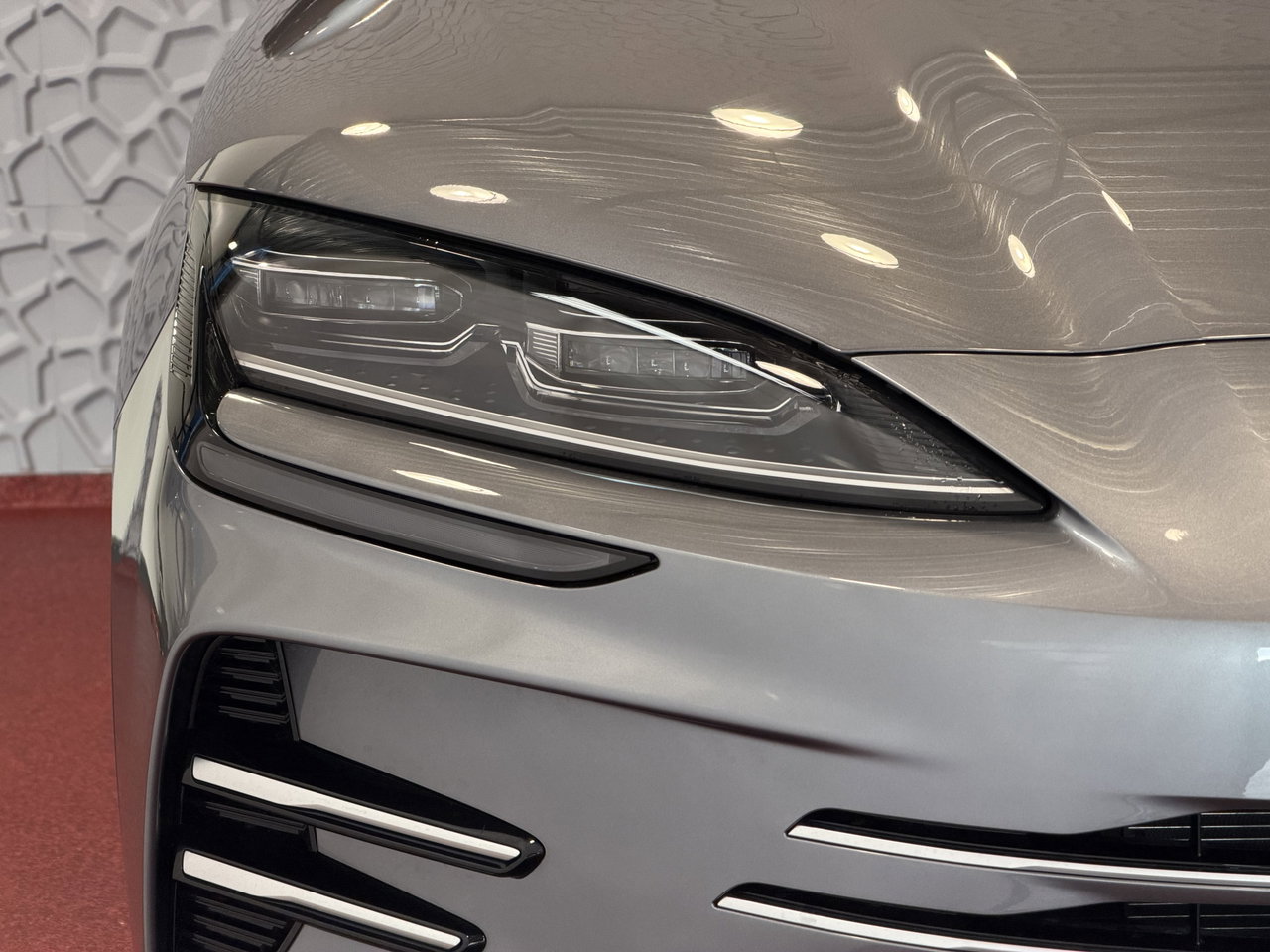 BYD SEAL U