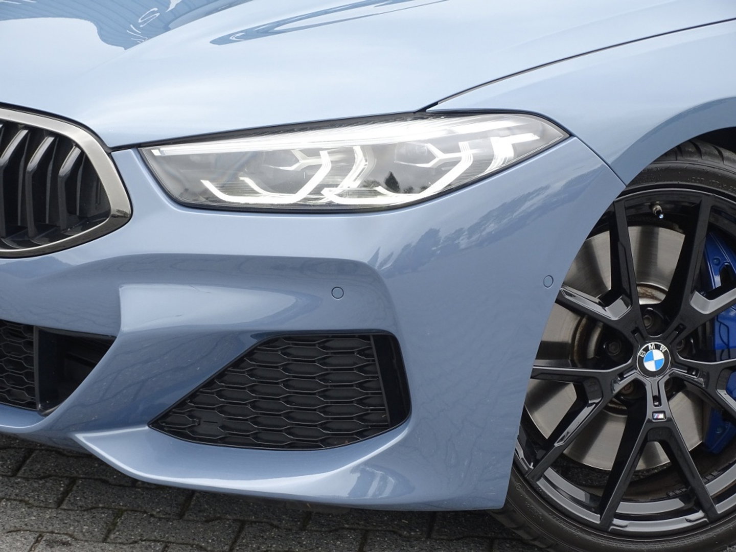 BMW 8 Serie 840i 341PK M-Sport / Individual / carbon / head-up / 360°