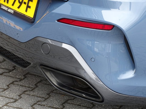 BMW 8 Serie 840i 341PK M-Sport / Individual / carbon / head-up / 360°