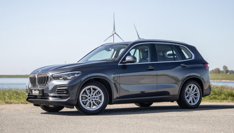 BMW X5 xDrive45e Executive CARPLAY / CAMERA / DEALER ONDERHOUDEN / ZWART LEER / TREKHAAK