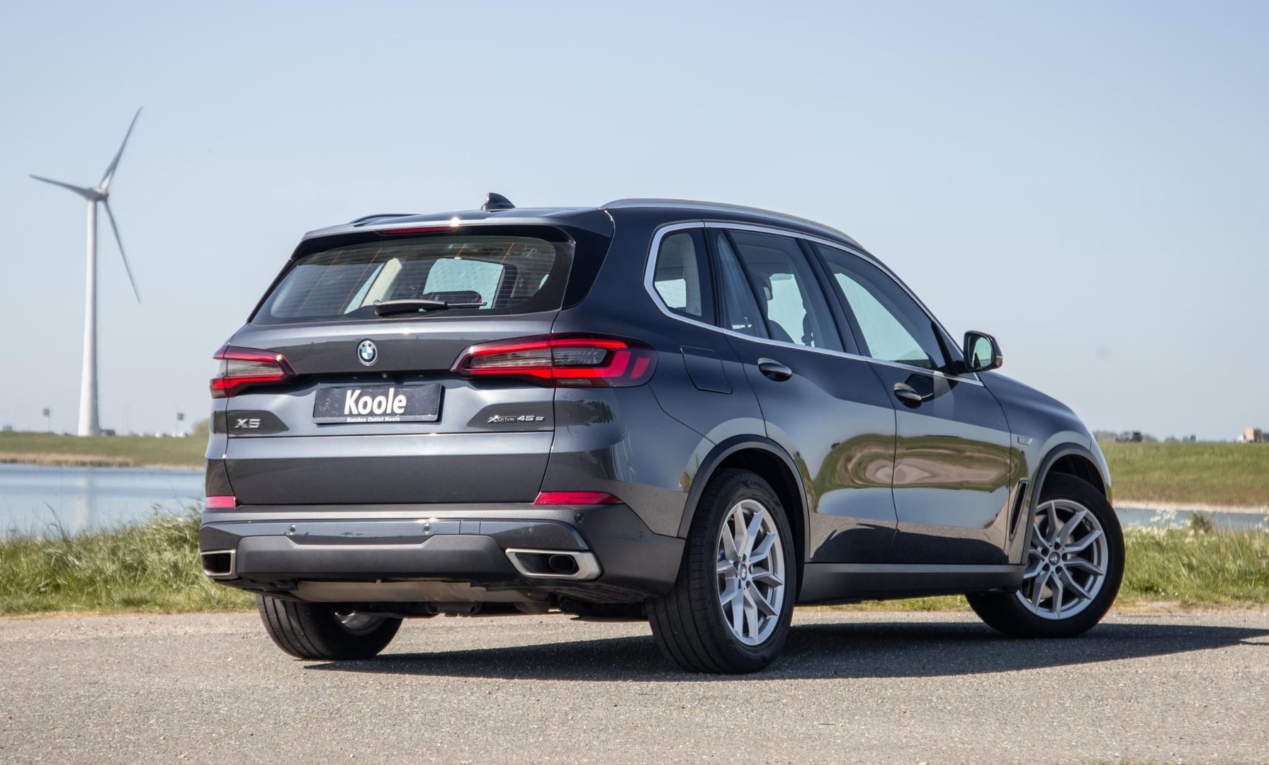 BMW X5 xDrive45e Executive CARPLAY / CAMERA / DEALER ONDERHOUDEN / ZWART LEER / TREKHAAK