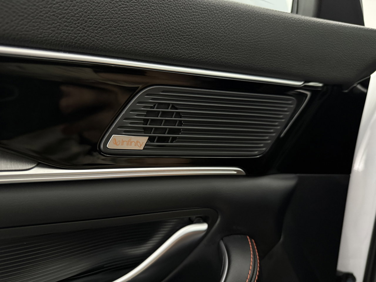 BYD SEAL U