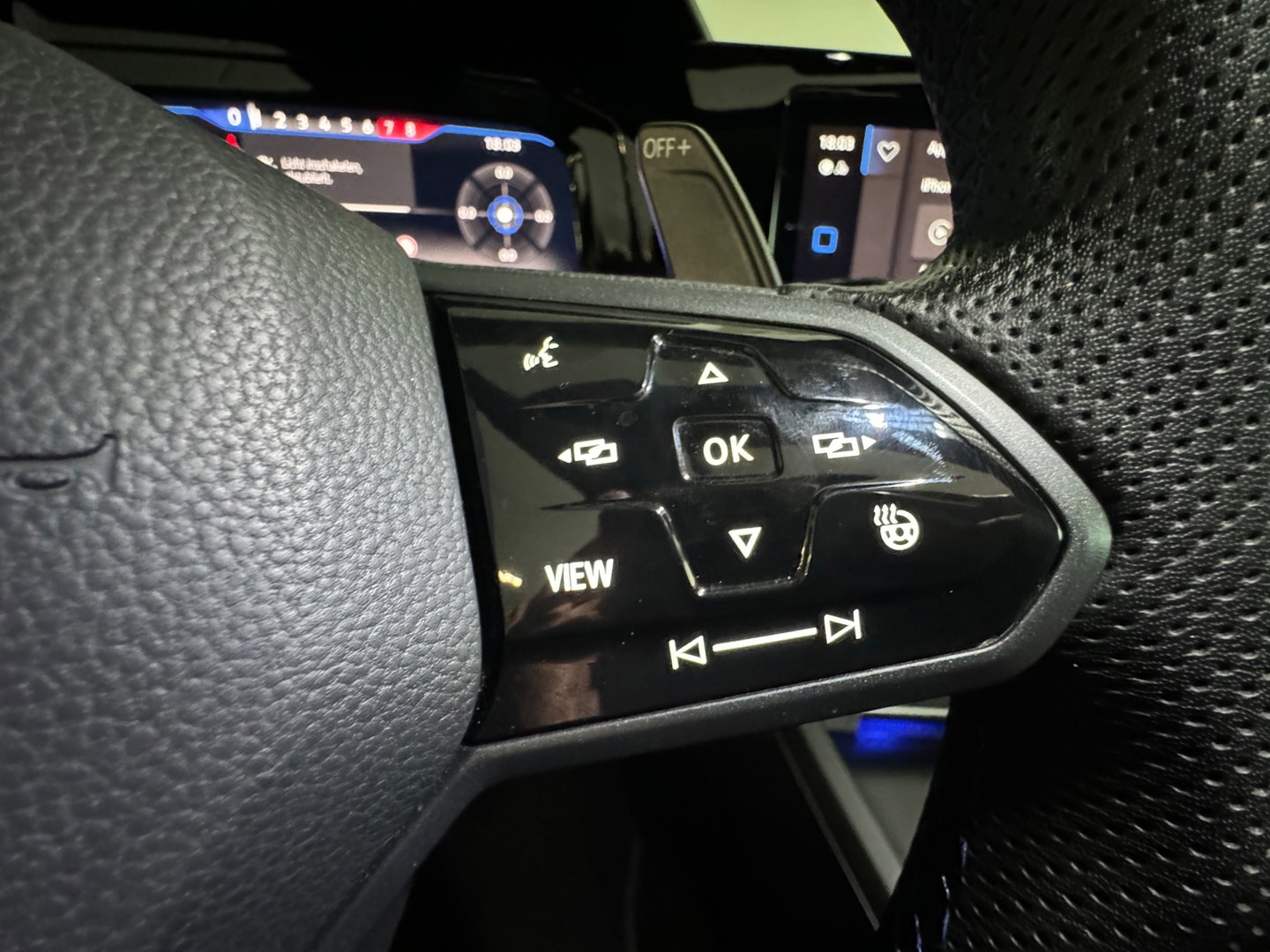 Volkswagen Golf 2.0 TSI 4Motion R DRIFT|Akra|Pano|HuD|H/K|Leer|