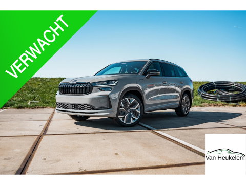 Škoda Kodiaq 1.5 TSI PHEV Sportline | PANO | TREKHAAK | 20" VELGEN | STEEL GREY
