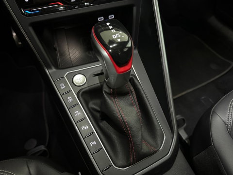 Volkswagen Polo 2.0 TSI GTI Pano|Beats|Keyless|Dodehoek|Camera|Stoelverwarming