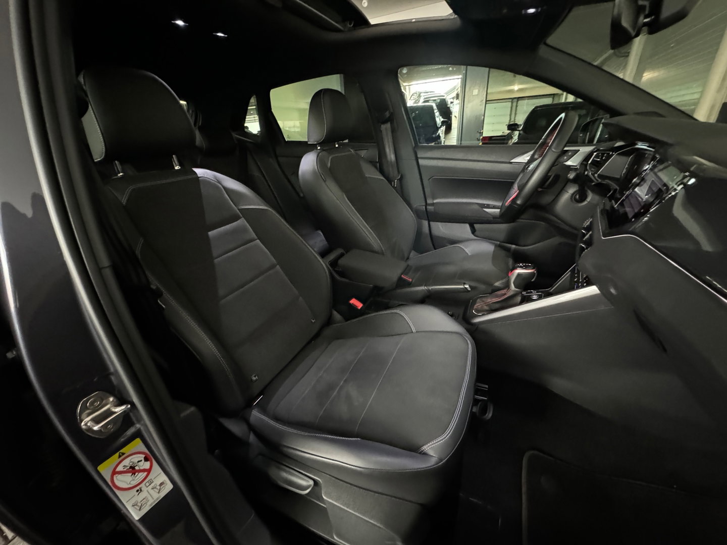 Volkswagen Polo 2.0 TSI GTI Pano|Beats|Keyless|Dodehoek|Camera|Stoelverwarming