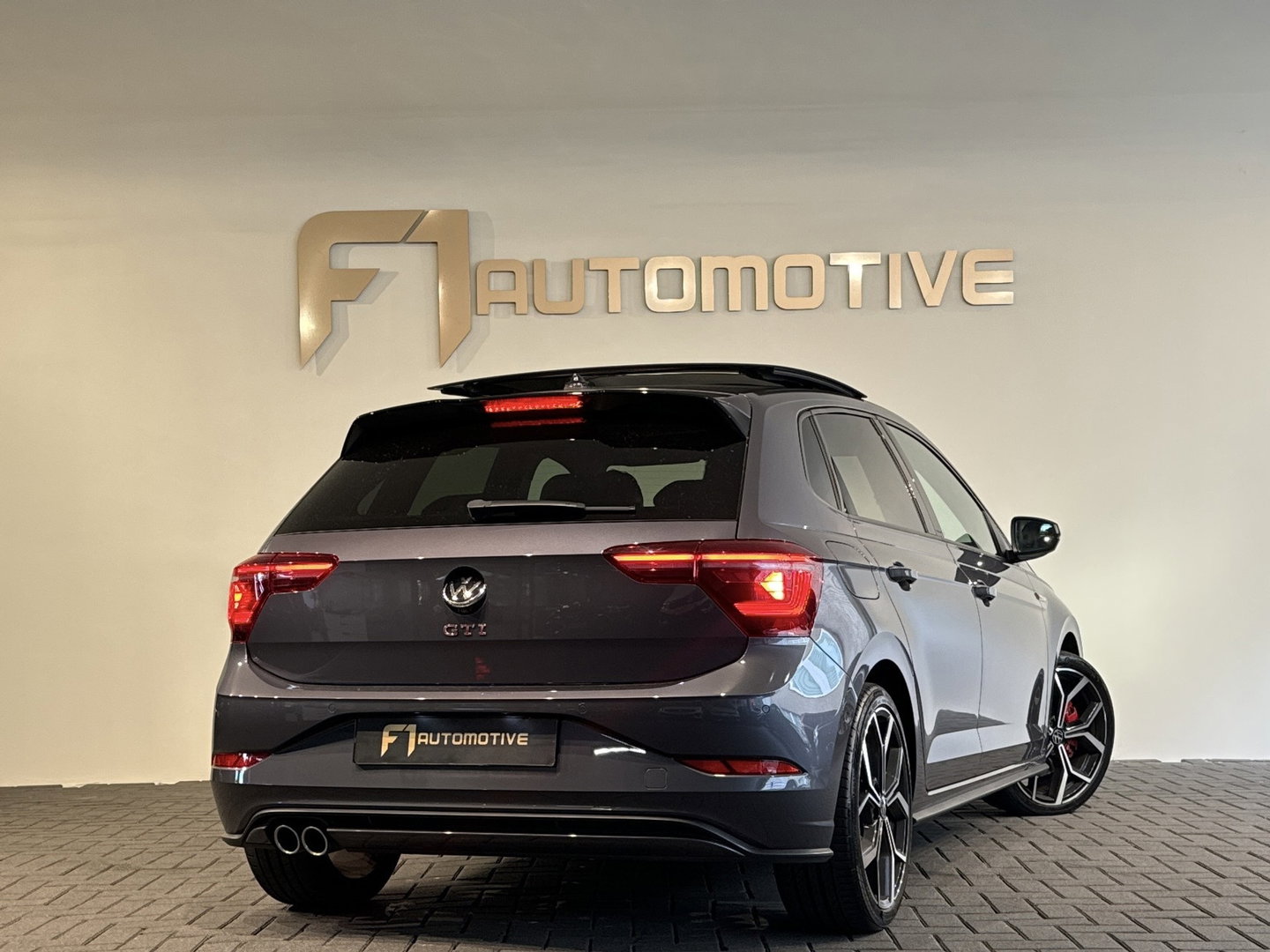 Volkswagen Polo 2.0 TSI GTI Pano|Beats|Keyless|Dodehoek|Camera|Stoelverwarming