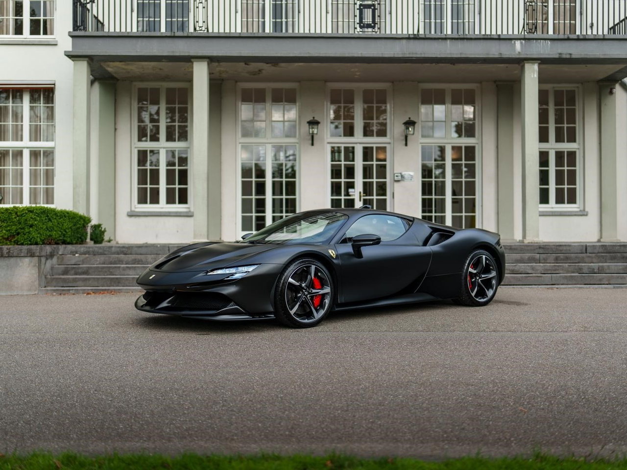 Ferrari SF90 Stradale
