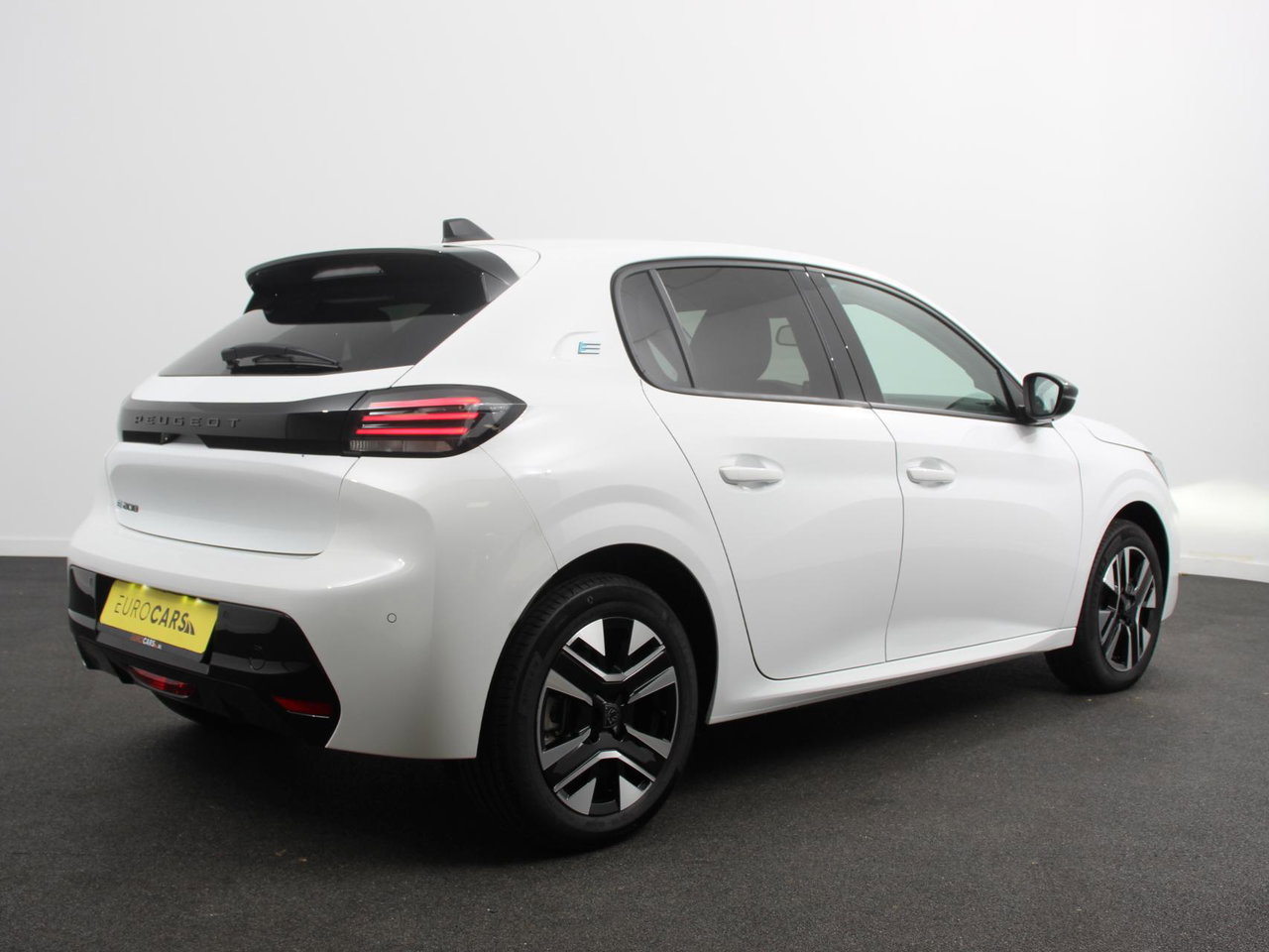 Peugeot e-208