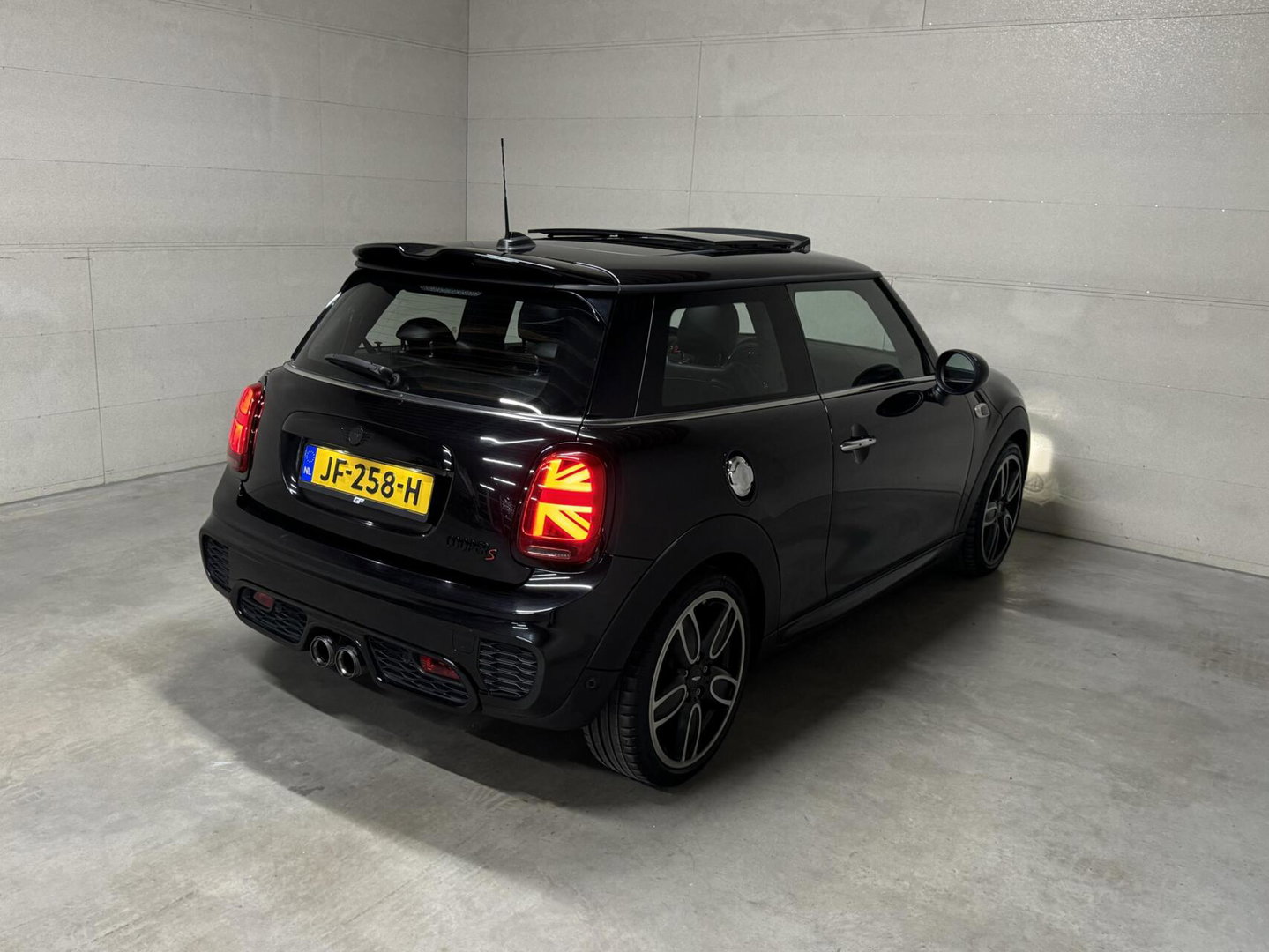 MINI Cooper S Mini 2.0 JCW Pano HUD H/K Leer DAB+ ACC NAP