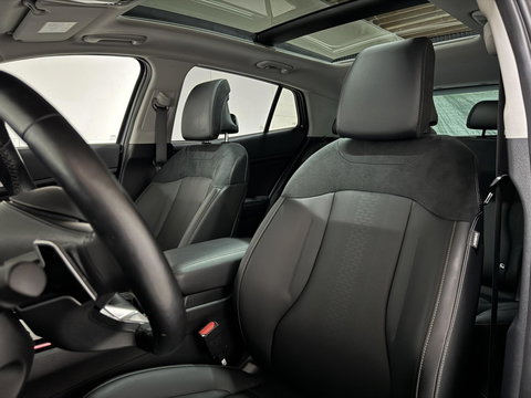 Kia Sportage 1.6 T-GDi Plug-in Hybrid AWD GT-Line Pano H/K Trekh.