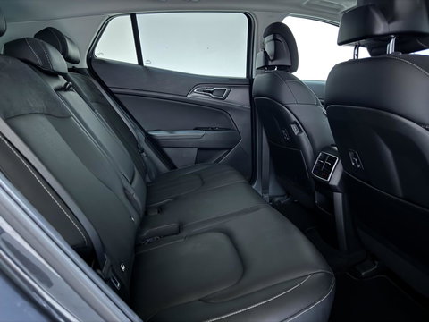 Kia Sportage 1.6 T-GDi Plug-in Hybrid AWD GT-Line Pano H/K Trekh.