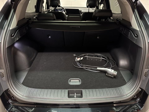 Kia Sportage 1.6 T-GDi Plug-in Hybrid AWD GT-Line Pano H/K Trekh.