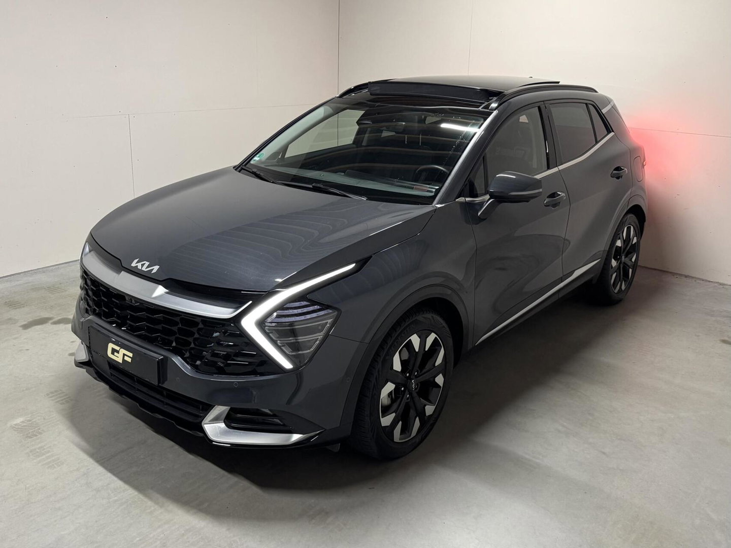 Kia Sportage 1.6 T-GDi Plug-in Hybrid AWD GT-Line Pano H/K Trekh.