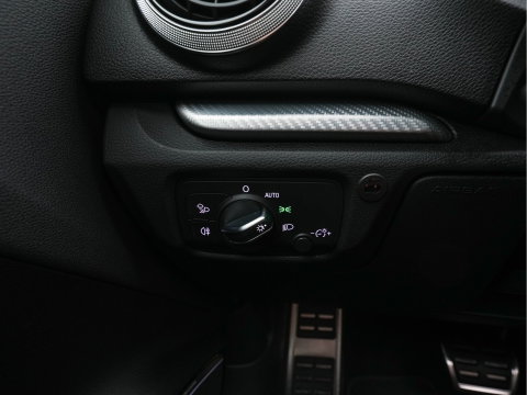 Audi RS3 Sportback 2.5 TFSI quattro *RS-SEATS | PANO | ADAPTIVE-CRUISE | NAPPA-LEATHER | BANG&OLUFSEN | CAMERA | KEYLESS | BLINDSPOT | NAVI-FULLMAP | DIGI-COCKPIT | PRIVACY-GLASS | SHIFTPADDLES | 19''ALU*