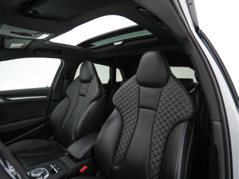 Audi RS3 Sportback 2.5 TFSI quattro *RS-SEATS | PANO | ADAPTIVE-CRUISE | NAPPA-LEATHER | BANG&OLUFSEN | CAMERA | KEYLESS | BLINDSPOT | NAVI-FULLMAP | DIGI-COCKPIT | PRIVACY-GLASS | SHIFTPADDLES | 19''ALU*