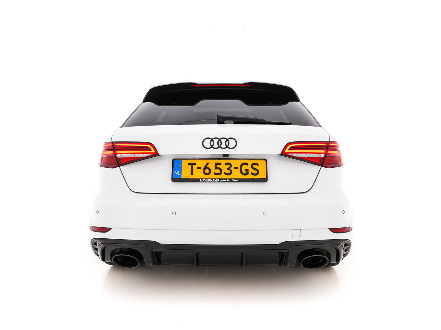 Audi RS3 Sportback 2.5 TFSI quattro *RS-SEATS | PANO | ADAPTIVE-CRUISE | NAPPA-LEATHER | BANG&OLUFSEN | CAMERA | KEYLESS | BLINDSPOT | NAVI-FULLMAP | DIGI-COCKPIT | PRIVACY-GLASS | SHIFTPADDLES | 19''ALU*
