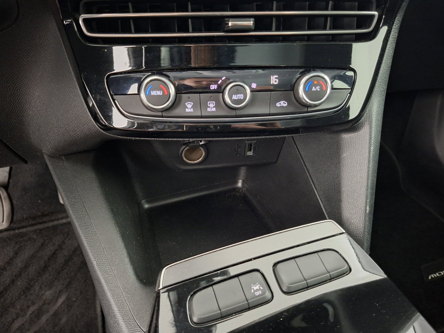 Opel Mokka-e Edition 50-kWh 11kw bl. [3-Fase-11kW] {SoH-90%} (INCL.BTW) *DIGI-COCKPIT | FULL-LED | COMFORT-SEATS | KEYLESS | DAB+ | ECC | CRUISE | 16''ALU*