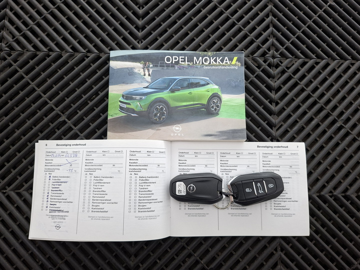 Opel Mokka-e Edition 50-kWh 11kw bl. [3-Fase-11kW] {SoH-90%} (INCL.BTW) *DIGI-COCKPIT | FULL-LED | COMFORT-SEATS | KEYLESS | DAB+ | ECC | CRUISE | 16''ALU*