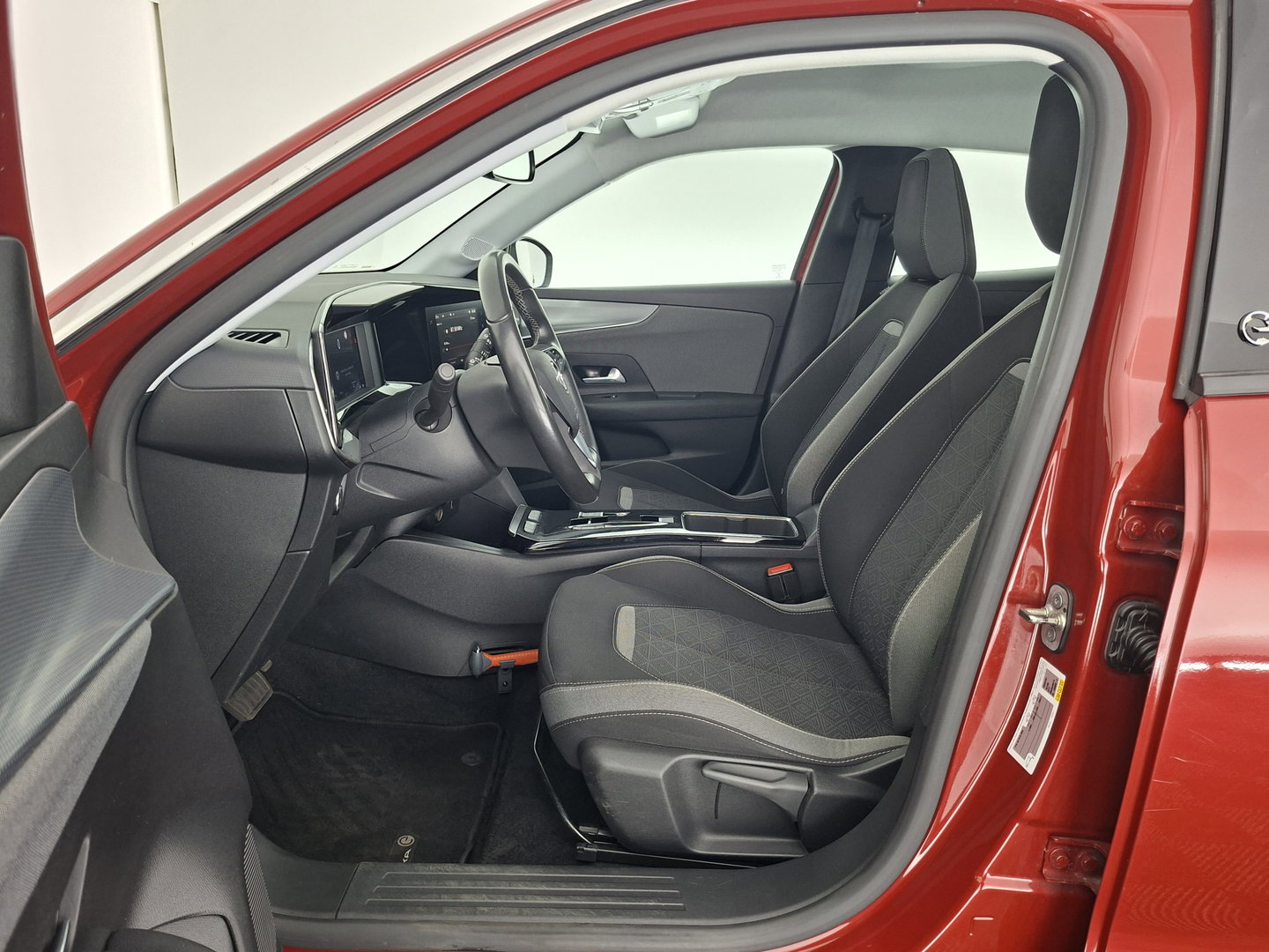Opel Mokka-e Edition 50-kWh 11kw bl. [3-Fase-11kW] {SoH-90%} (INCL.BTW) *DIGI-COCKPIT | FULL-LED | COMFORT-SEATS | KEYLESS | DAB+ | ECC | CRUISE | 16''ALU*
