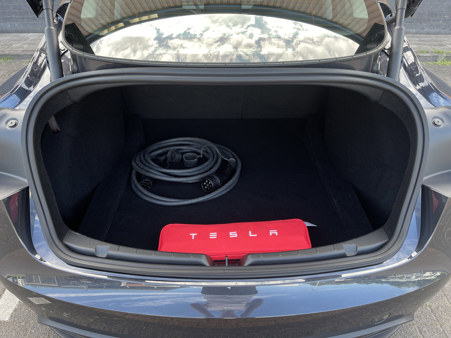 Tesla Model 3 Premium Long Range RWD 78 kWh | Marge! Financiering zonder aanbetaling | Full Self Driving | Stoelverkoeling | Bluetooth |