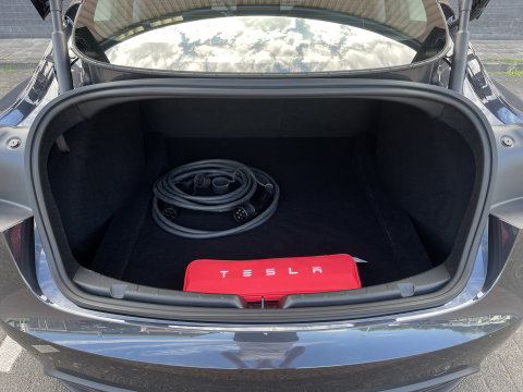 Tesla Model 3 Premium Long Range RWD 78 kWh | Marge! Financiering zonder aanbetaling | Full Self Driving | Stoelverkoeling | Bluetooth |