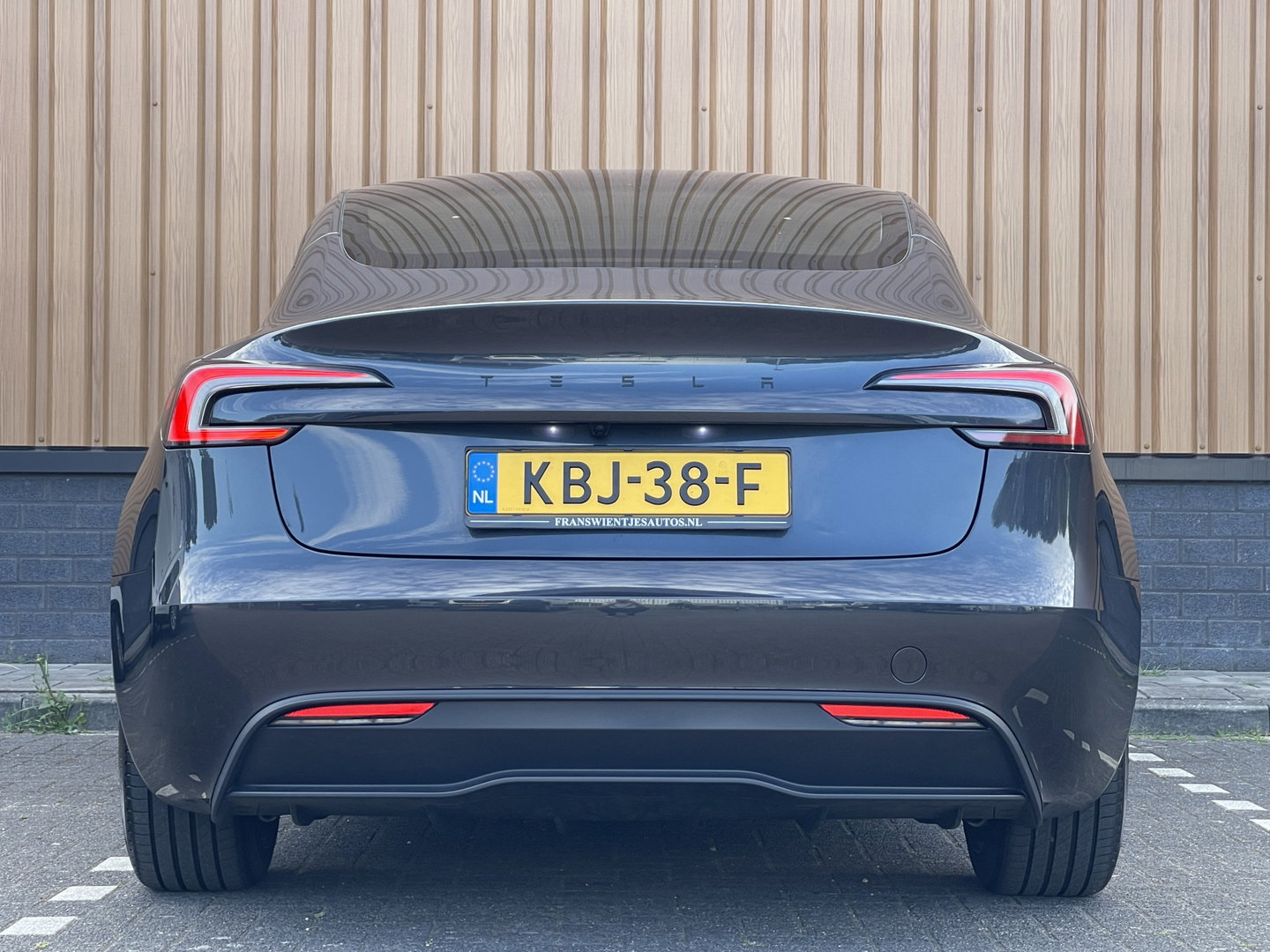 Tesla Model 3 Premium Long Range RWD 78 kWh | Marge! Financiering zonder aanbetaling | Full Self Driving | Stoelverkoeling | Bluetooth |