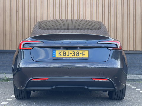 Tesla Model 3 Premium Long Range RWD 78 kWh | Marge! Financiering zonder aanbetaling | Full Self Driving | Stoelverkoeling | Bluetooth |