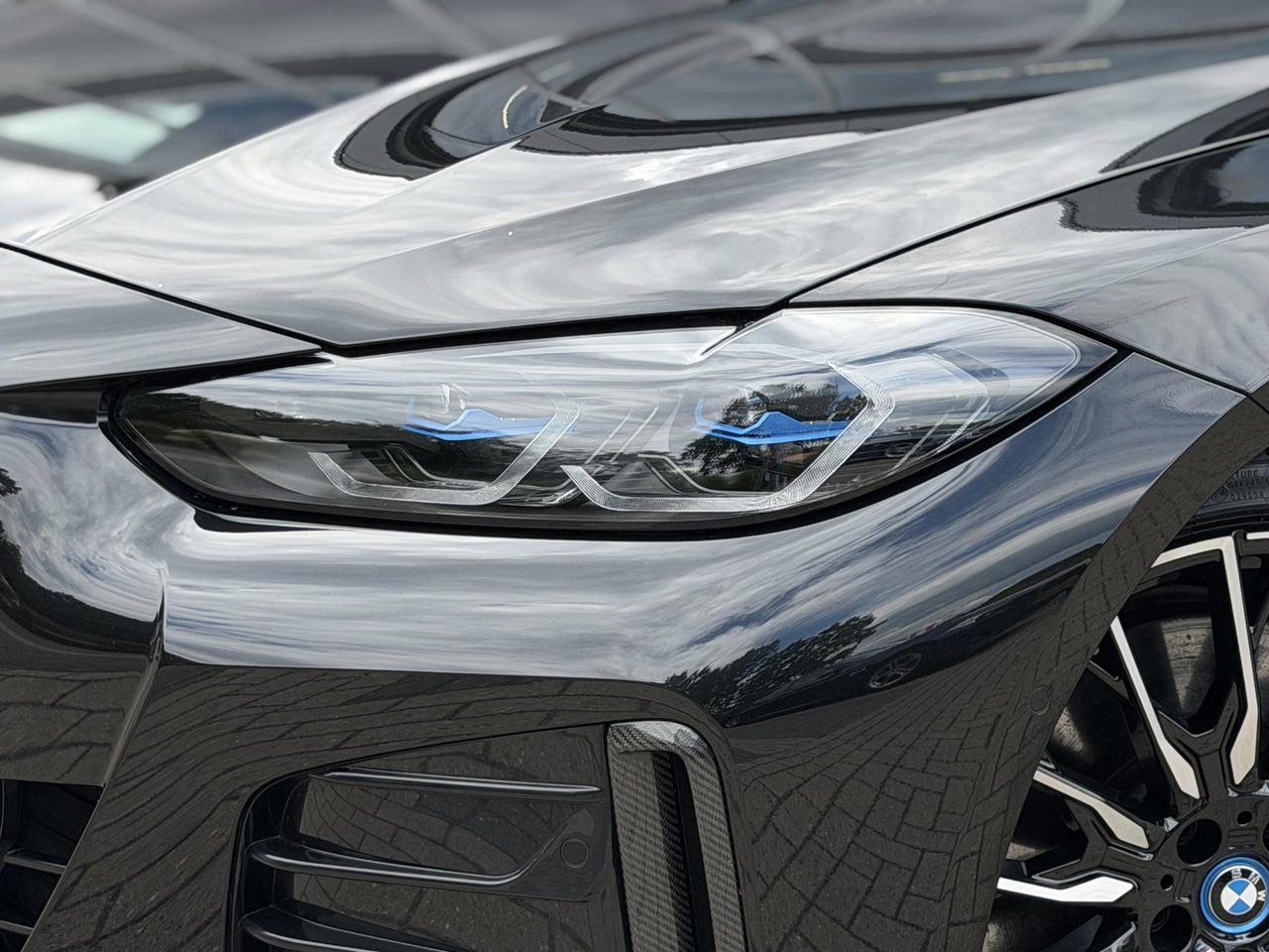 BMW i4