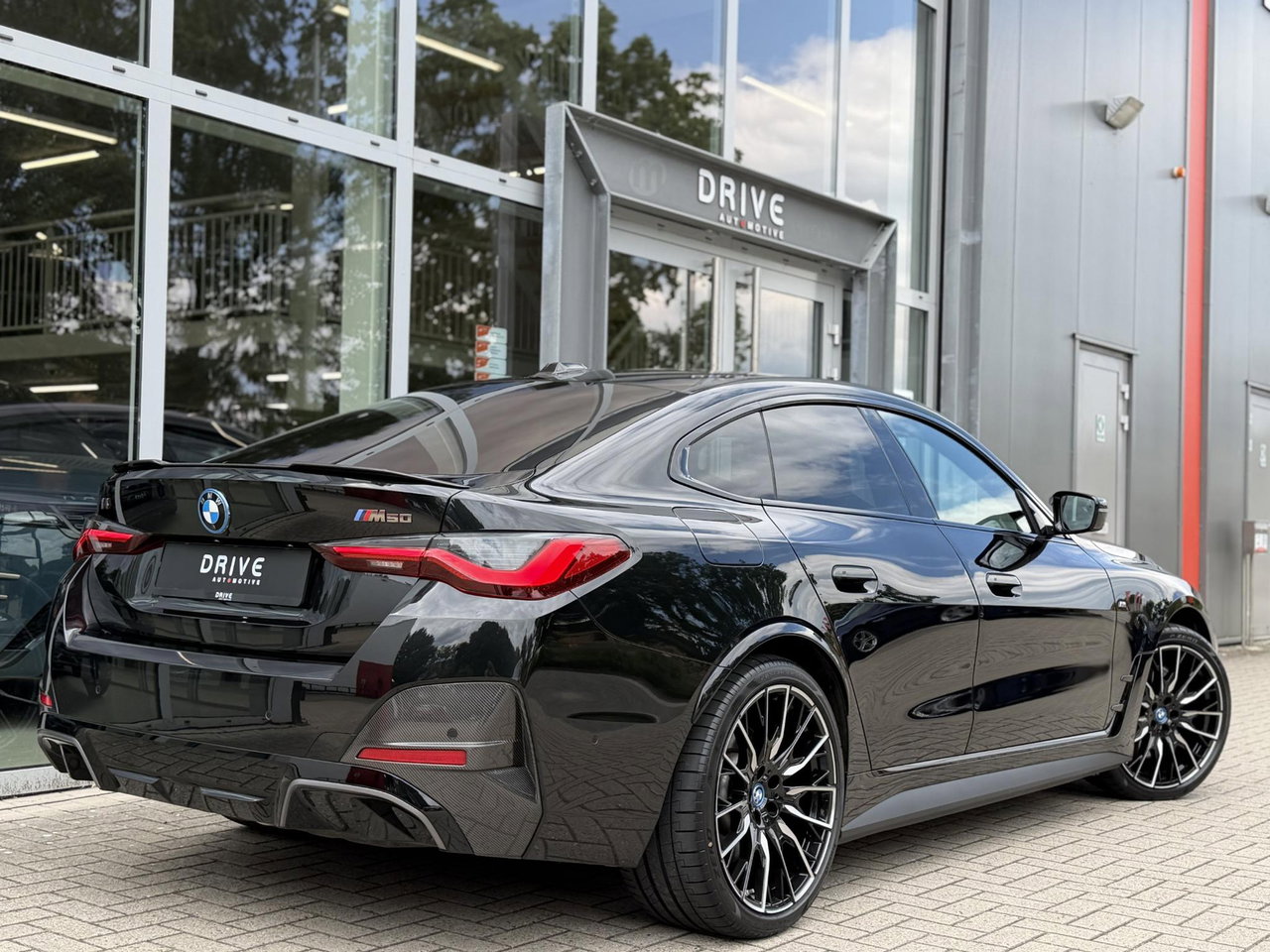 BMW i4