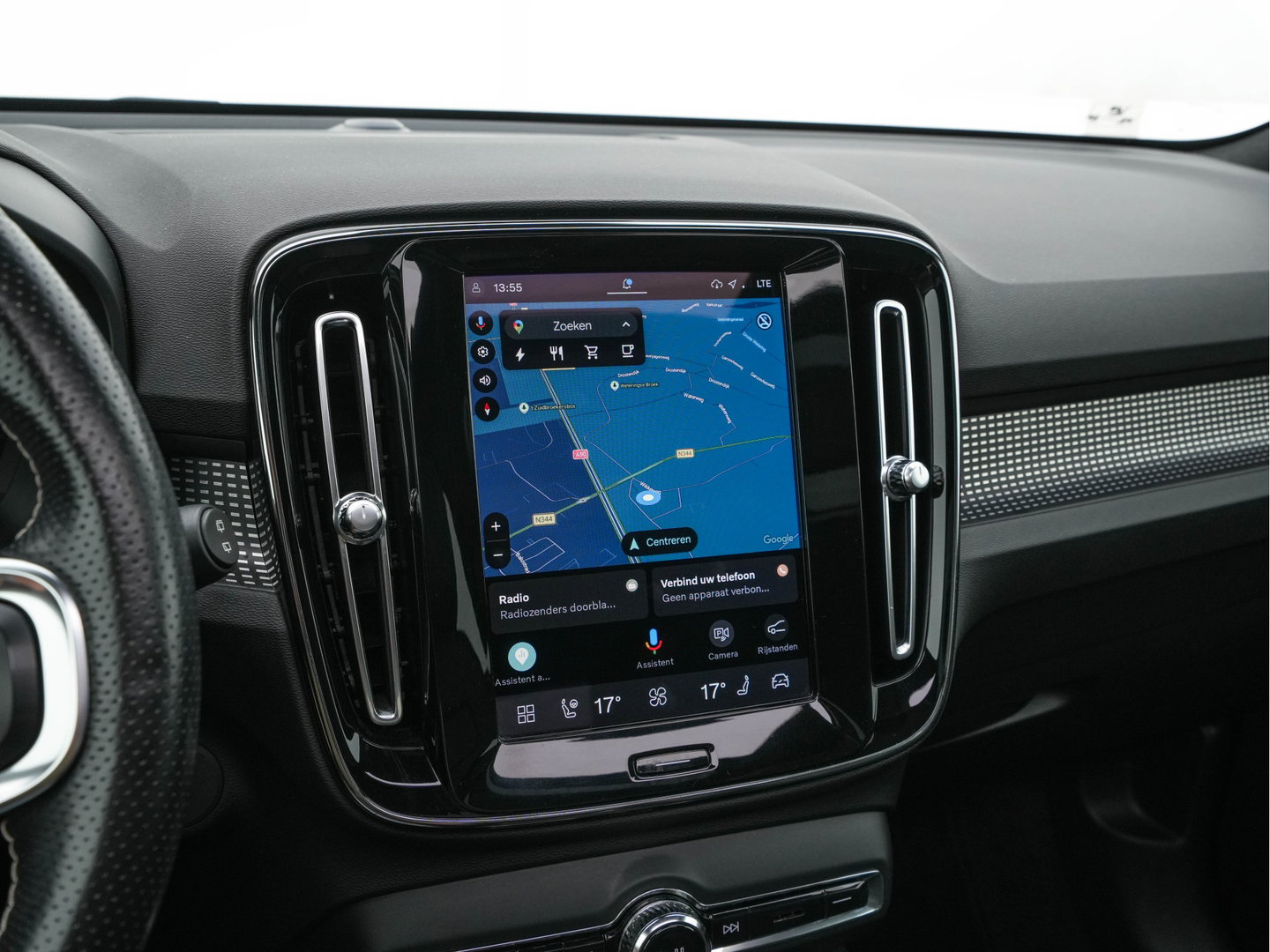 Volvo XC40 Recharge P8 AWD R-Design [3-Fase-11kW] {SoH-89%} (INCL-BTW) Aut. *PANO | LEATHER | ADAPTIVE-CRUISE | DIGI-COCKPIT | FULL-LED | CAMERA | NAVI-FULLMAP | ECC | PDC | KEYLESS | HEATED-SPORTSEATS | TOWBAR | 20''ALU*