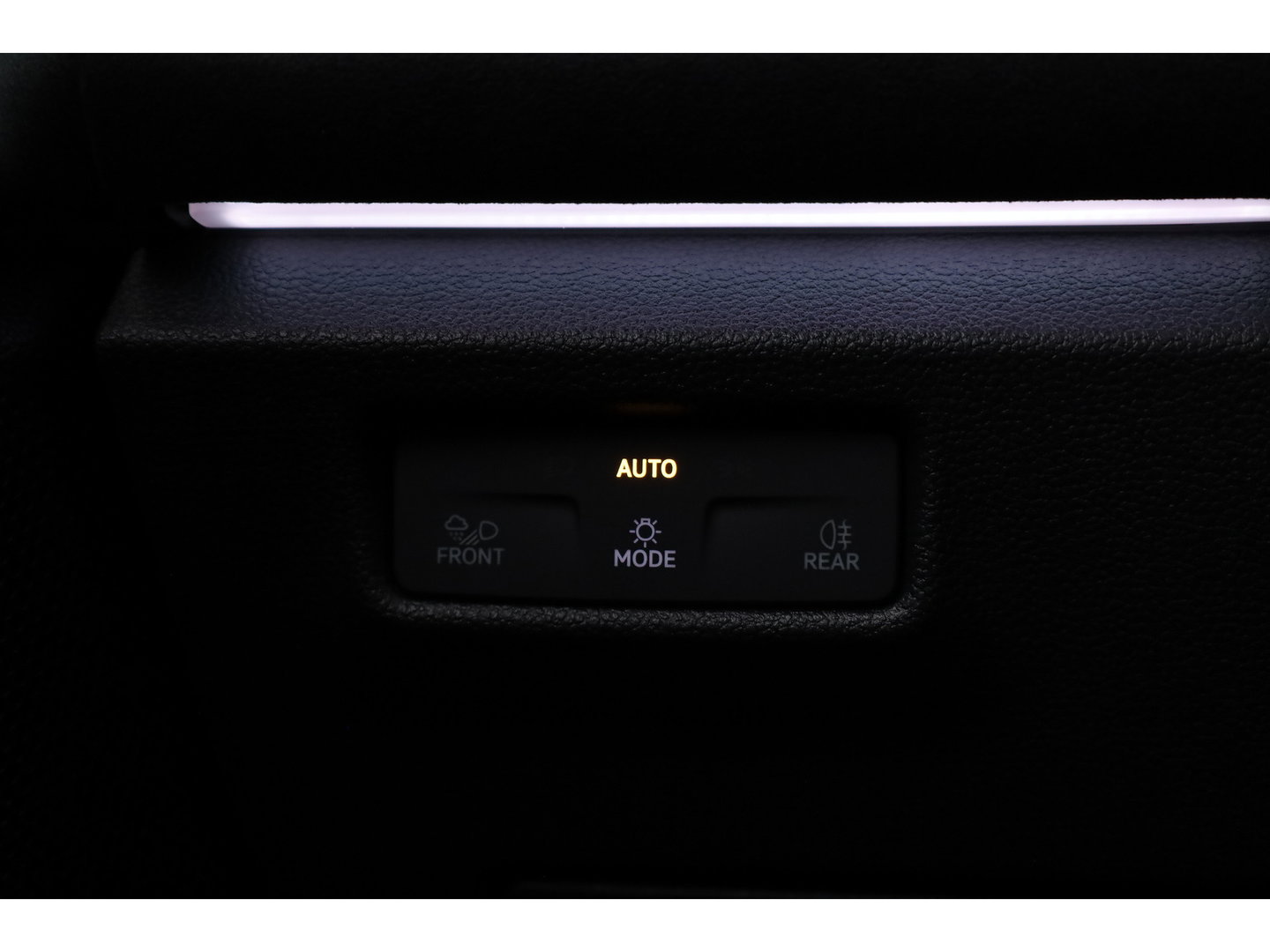 Volkswagen Tiguan 1.5 eHybrid R-Line Edition 272pk | HUD | 360cam | Massage | IQ. Light | Stoel- Stuurverw. | Adapt. Cruise | Apple CarPlay |