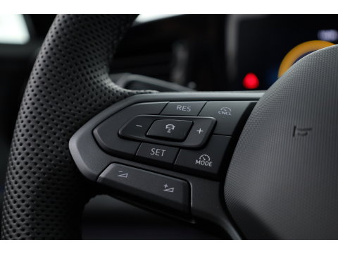 Volkswagen Tiguan 1.5 eHybrid R-Line Edition 272pk | HUD | 360cam | Massage | IQ. Light | Stoel- Stuurverw. | Adapt. Cruise | Apple CarPlay |