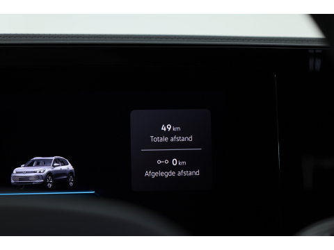 Volkswagen Tiguan 1.5 eHybrid R-Line Edition 272pk | HUD | 360cam | Massage | IQ. Light | Stoel- Stuurverw. | Adapt. Cruise | Apple CarPlay |