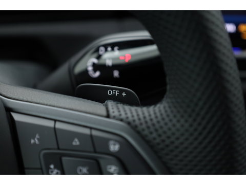 Volkswagen Tiguan 1.5 eHybrid R-Line Edition 272pk | HUD | 360cam | Massage | IQ. Light | Stoel- Stuurverw. | Adapt. Cruise | Apple CarPlay |